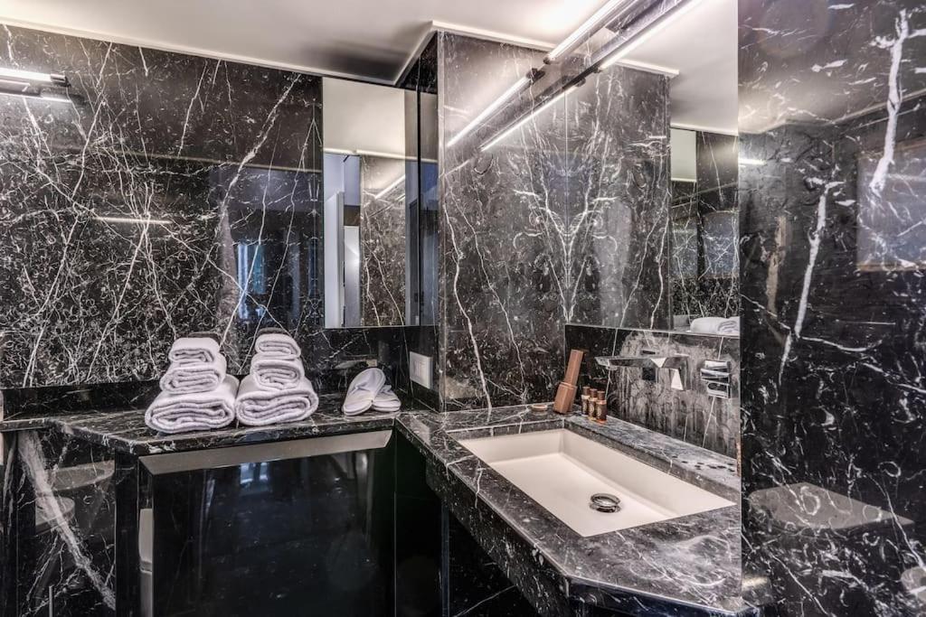 ローマDomus Mondrian Luxury Houseアパートメント エクステリア 写真